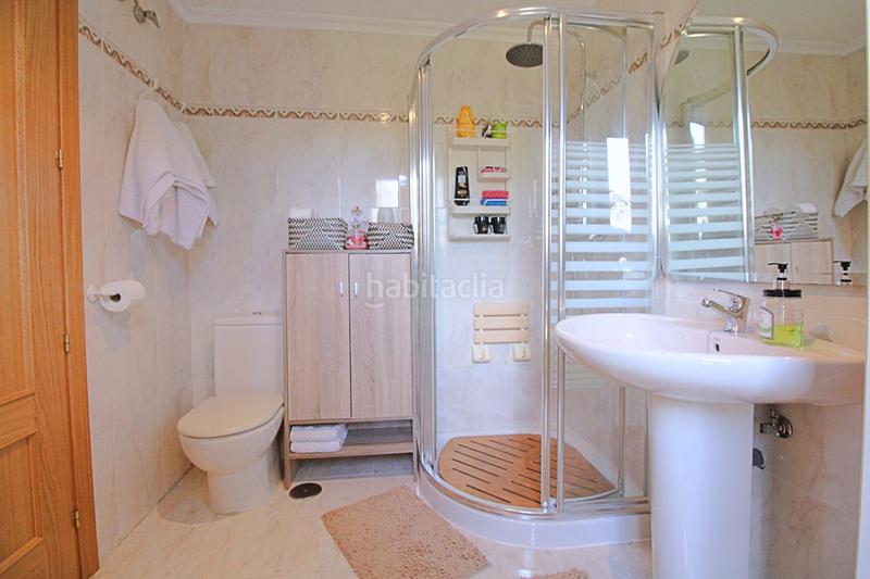 Foto d2df1b22-e630-4739-845e-d8e57778edba. Chalet  en venta en cabo huertas, 5 dormitorios. en Alicante