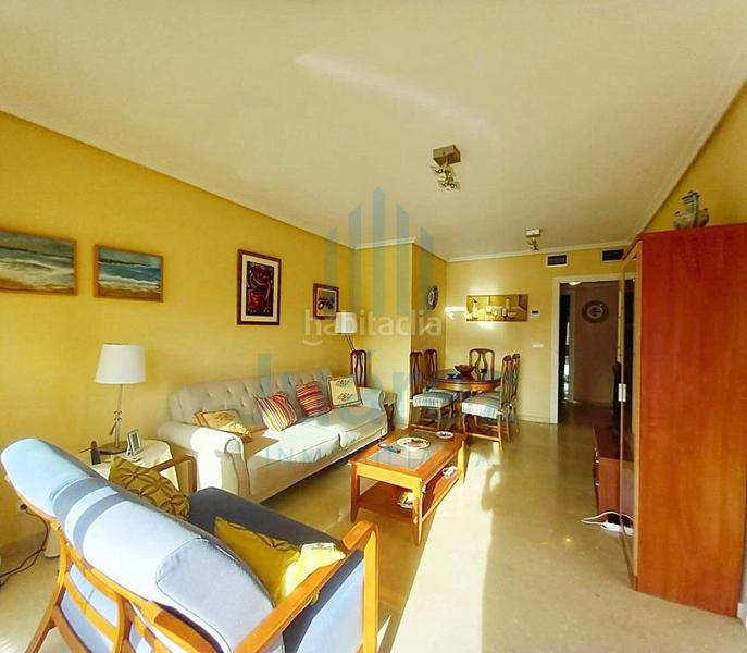 Foto a15e9e3d-d8e1-4662-8401-9c24559ea72b. Piso  en venta en playa san juan, 3 dormitorios. en Alicante