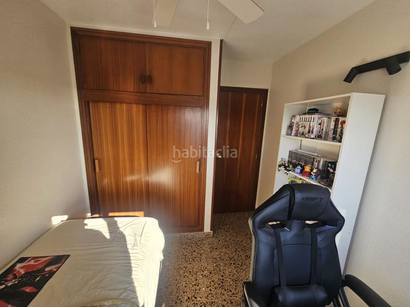 Foto 40f4083b-b61b-4a42-80f1-e60018534777. Alquiler piso  en alquiler en cabo huertas, 3 dormitorios. en Alicante