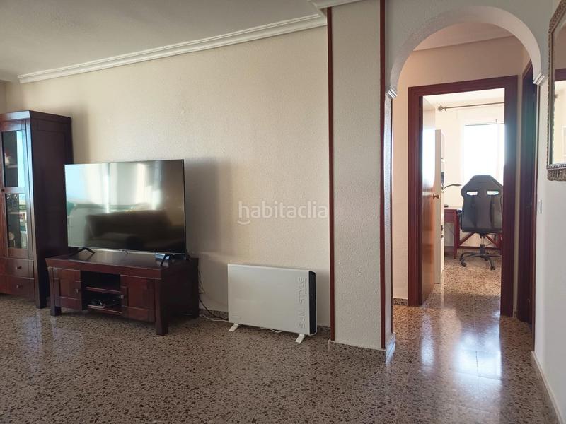 Foto 499fcb63-f9fa-4758-b5ab-8bbcefe8b34c. Alquiler piso  en alquiler en cabo huertas, 3 dormitorios. en Alicante