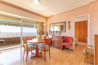 Pis a Calle poeta vila y blanco 2-4. Piso en venta en centro, 1 dormitorio.