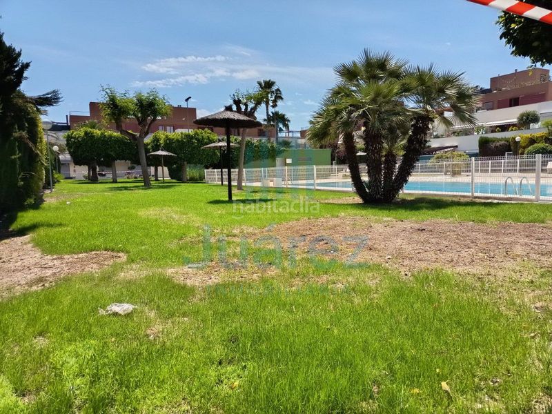 Foto cc1d06b7-1f5a-4b45-b03f-f2b9c0e13c42. Casa amb calefacció aparcament piscina a Alicante golf Alicante