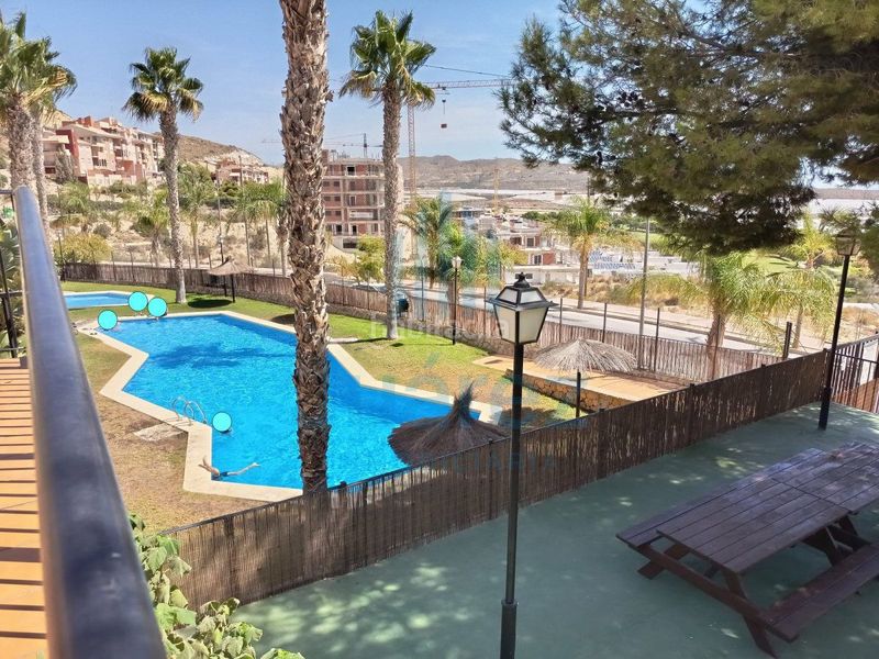 Foto 5c496027-e5f3-4d22-aa22-c6db352b4eac. Casa con riscaldamento parcheggio piscina in Bonalba-Cotoveta Mutxamel