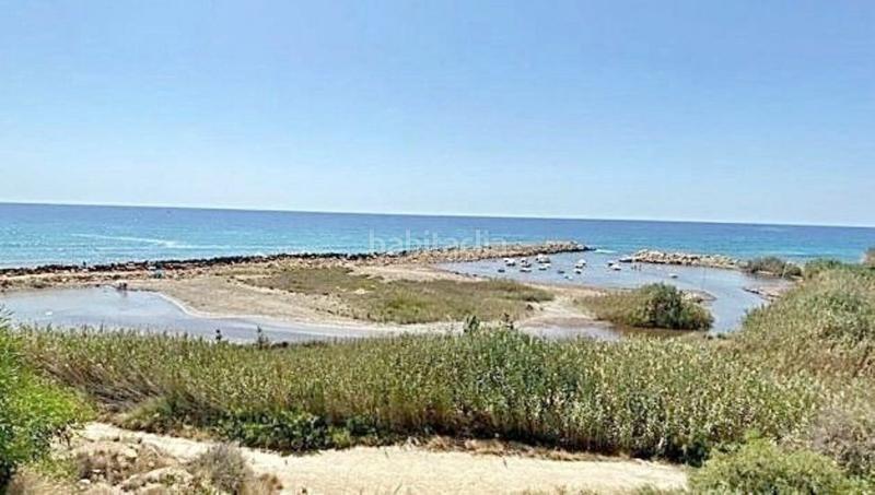 Foto 60a6550c-e983-4dd4-8ccc-b29004be7e69. Chalet avec piscine dans Pueblo Acantilado-Lanuza Campello (el)