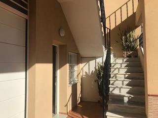 Casa a San Pedro del Pinatar. 2 casas en 1.vivienda de 250 m2 distribuida en 2 casas individua