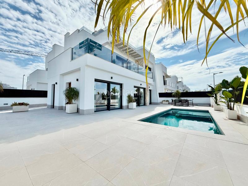 Foto f6bb921e-7212-42ee-9fe5-fc66a194e943. Casa con parcheggio piscina in Mar Menor golf Torre - Pacheco