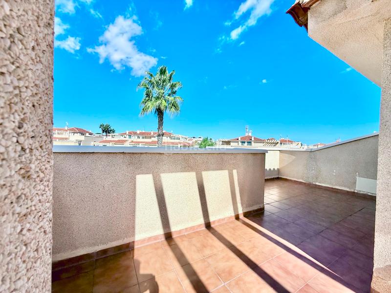 Foto 11f6426f-adc9-4eb4-81e2-0224629b3949. Casa amb aparcament piscina a Zeniamar - Horizonte - La Campana Orihuela