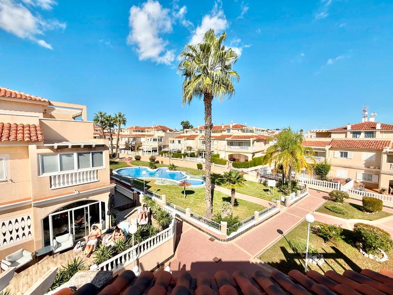 Foto 46a79804-b3b4-45ef-abec-d04ac6b072fb. Casa amb aparcament piscina a Zeniamar - Horizonte - La Campana Orihuela