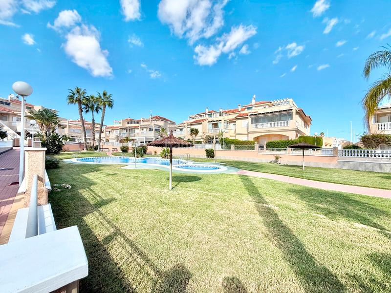 Foto e3bea864-d38e-45e1-8b32-894389575562. Casa amb aparcament piscina a Zeniamar - Horizonte - La Campana Orihuela