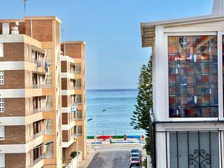 Appartement à La Veleta. Has visto el vídeo?nbspnecesitas el 100? cons vistas al mar!se v