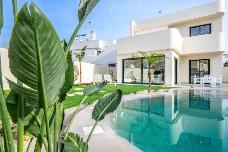 Foto 17503853-b53f-4df6-b363-1bb6d16fad42. Casa amb aparcament piscina a Roldán Torre - Pacheco