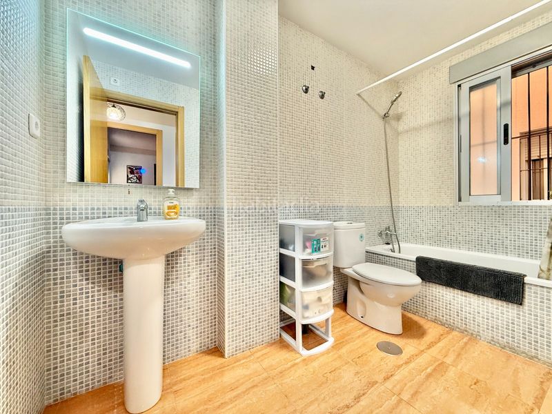 Foto 8d0a3538-2d75-4c6c-be93-76c2c4587754. Piso has visto el video?necesitas el 100?vivienda en planta baja en el centro , ideal para quienes buscan comodidad y tran en San Javier