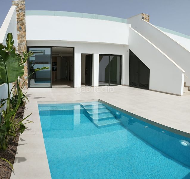Foto a1a4eb34-acdc-430c-b82e-8a1272c10846. Casa amb aparcament piscina a San Javier San Javier