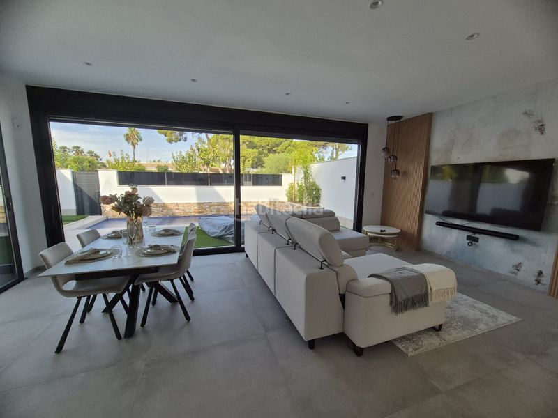 Foto 2a05988d-a07a-4536-9597-df9140da4863. Casa amb aparcament piscina a Santiago de La Ribera San Javier