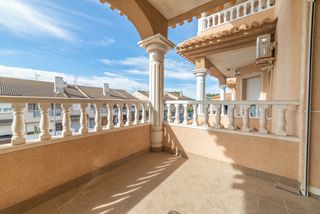 Pis a San Javier. Necesitas el 100?amplia vivienda en primera planta con ascensor