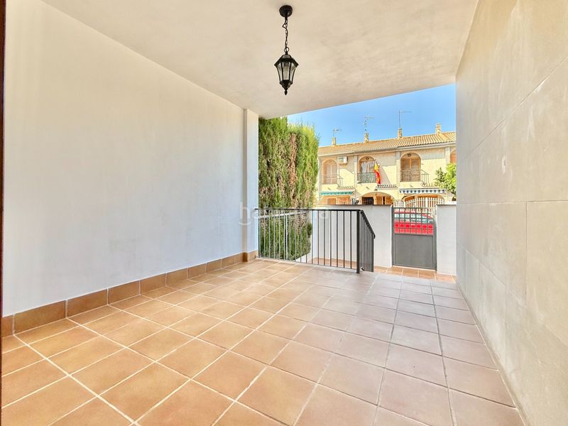 Foto ee09b883-4e46-4dfc-a0fe-2a126eed7ef9. Casa amb aparcament a Santiago de La Ribera San Javier