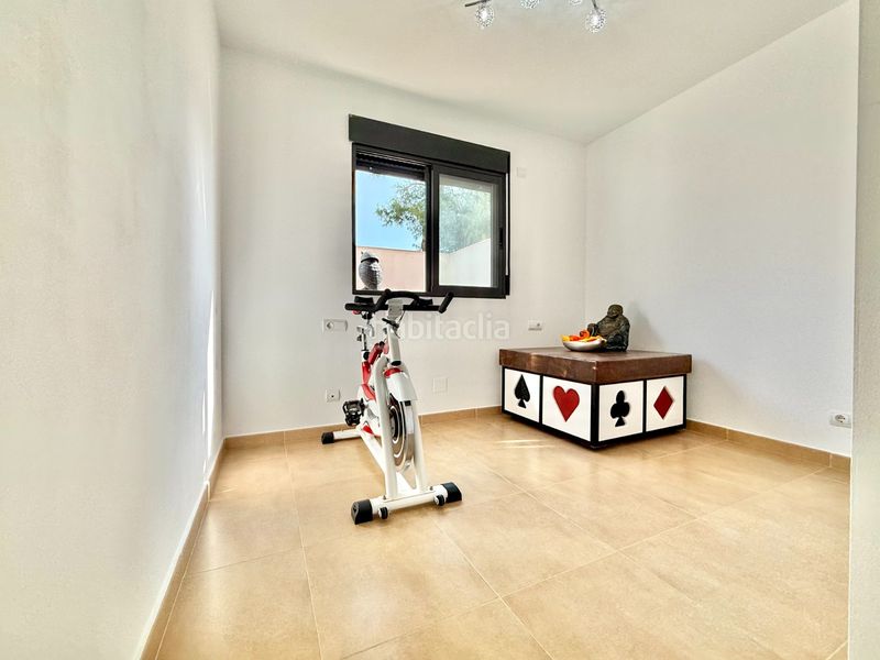 Foto f8d57189-3d18-42c3-b236-7b3d0e128b9b. Casa amb aparcament a Santiago de La Ribera San Javier