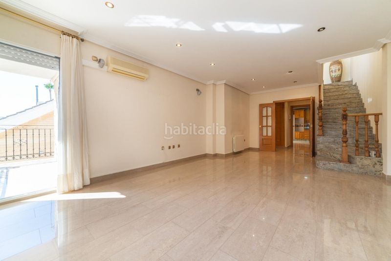 Foto cb358a5f-ea48-4a4f-b36f-f7e5dbaec1b7. Casa amb aparcament a San Javier San Javier