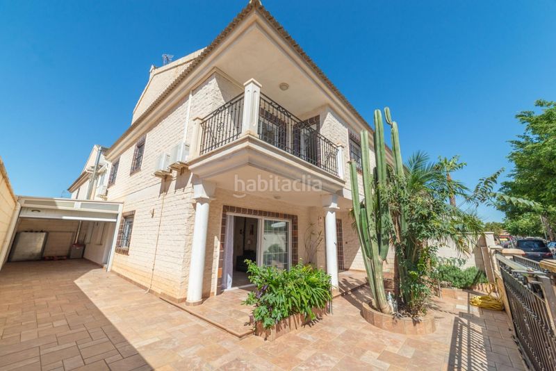 Foto e5e95089-1a4c-4f9d-a9d0-54c8bbab5cd3. Casa amb aparcament a San Javier San Javier