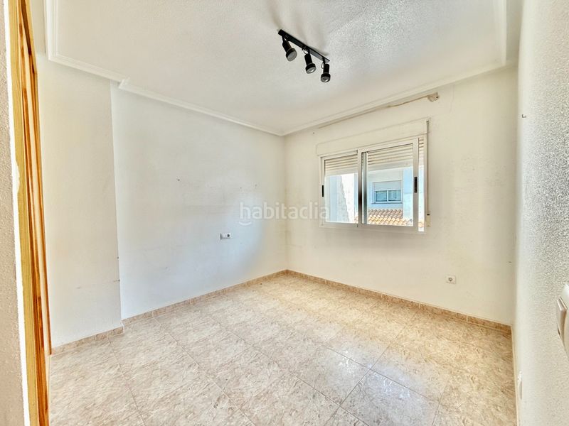Foto f9a75877-f3e0-432b-9bad-547a534bc72f. Casa amb aparcament a Centro Alcázares (Los)