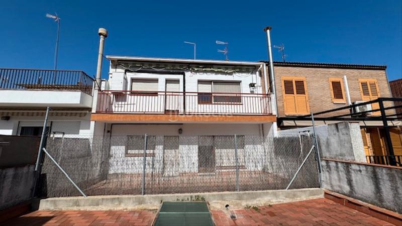 Foto 4aae90d2-f4bf-48fd-9ea6-856f4e0463bf. Edifici a carrer del dos de maig 58 a Vilanova del Camí