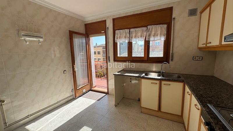 Foto 5b472cab-2f44-4de7-bb68-baad52135517. Edifici a carrer del dos de maig 58 a Vilanova del Camí