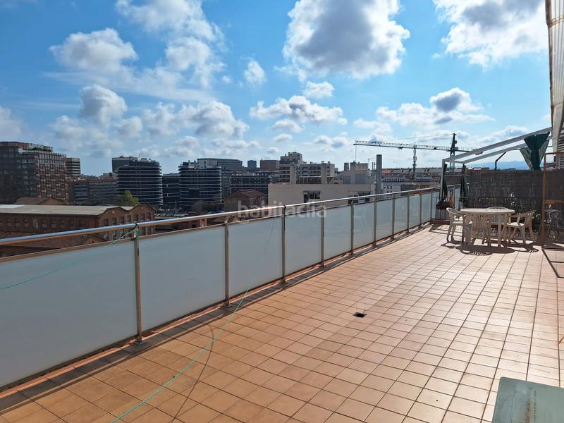 Foto c509562d-42b6-433e-8572-ea4f6ddfb373. Ático espectacular ático esquinero en La Bordeta Barcelona