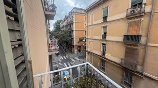 Pis  Carrer del torrent d'en vidalet. Gran piso con balcn