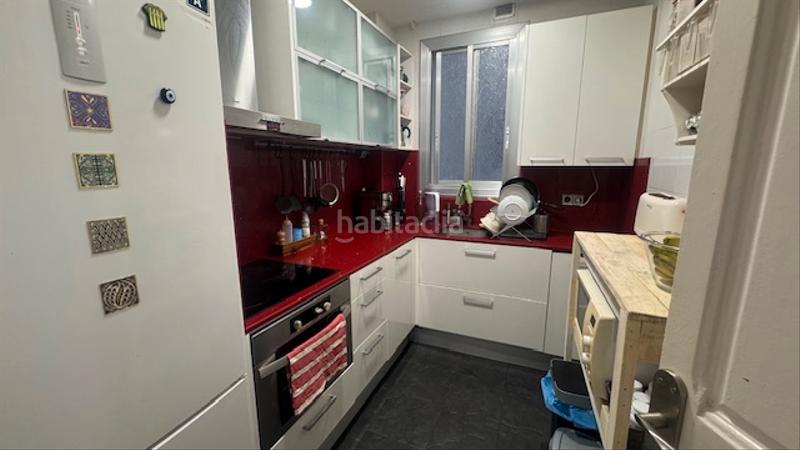 Foto 35332ba4-f47a-4bcc-9df4-911e303b1a4c. Piso gran piso con balcón en Vila de Gràcia Barcelona