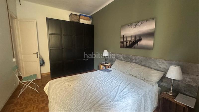 Foto 9a6a48a9-b286-4a2f-b5a2-b3b4504d792a. Piso gran piso con balcón en Vila de Gràcia Barcelona