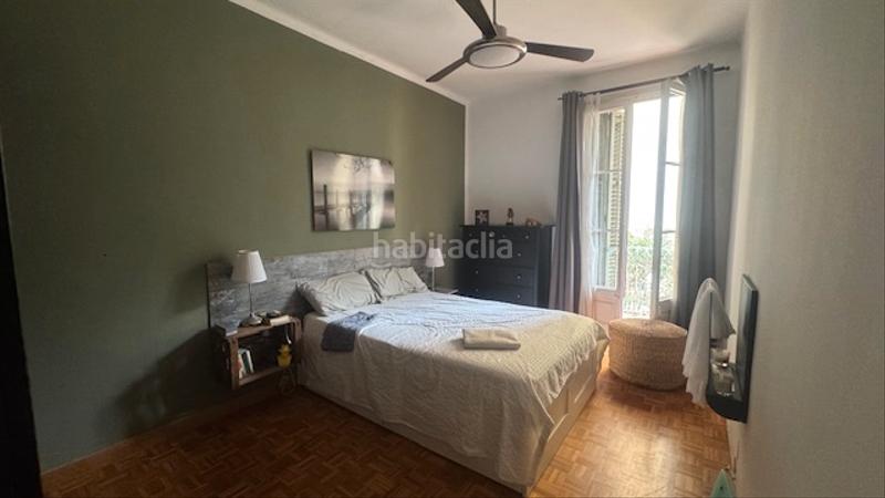 Foto f0e3f6cd-6455-4b0b-88cc-d6fa126765a1. Piso gran piso con balcón en Vila de Gràcia Barcelona