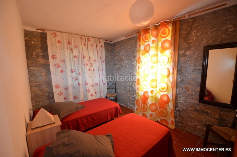 Foto 533fa17d-acdf-4d83-936d-f806c2bac799. House with heating parking in Palau-saverdera