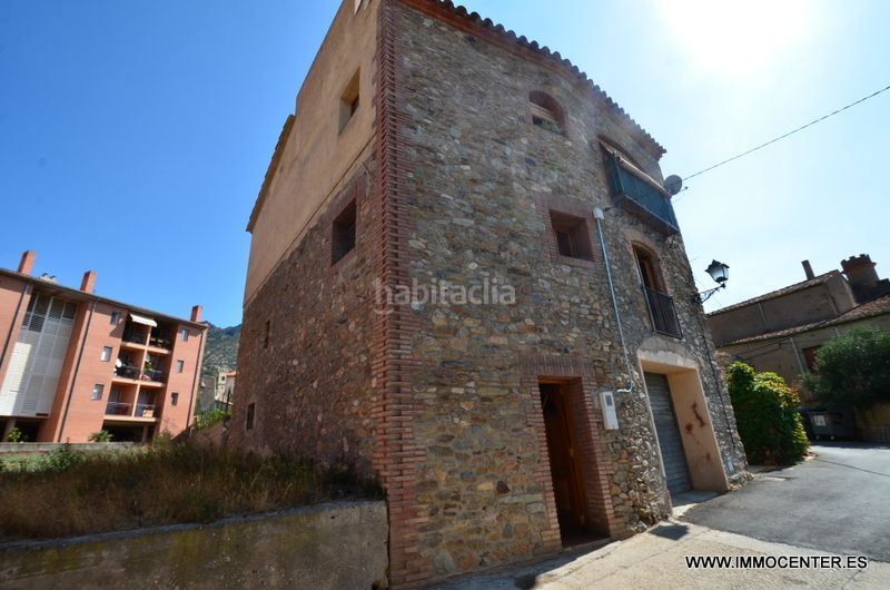 Foto b41ed52d-dbc5-4a5f-9a10-ef70ae7a2492. House with heating parking in Palau-saverdera