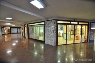 Business premise in Centre. Local comercial