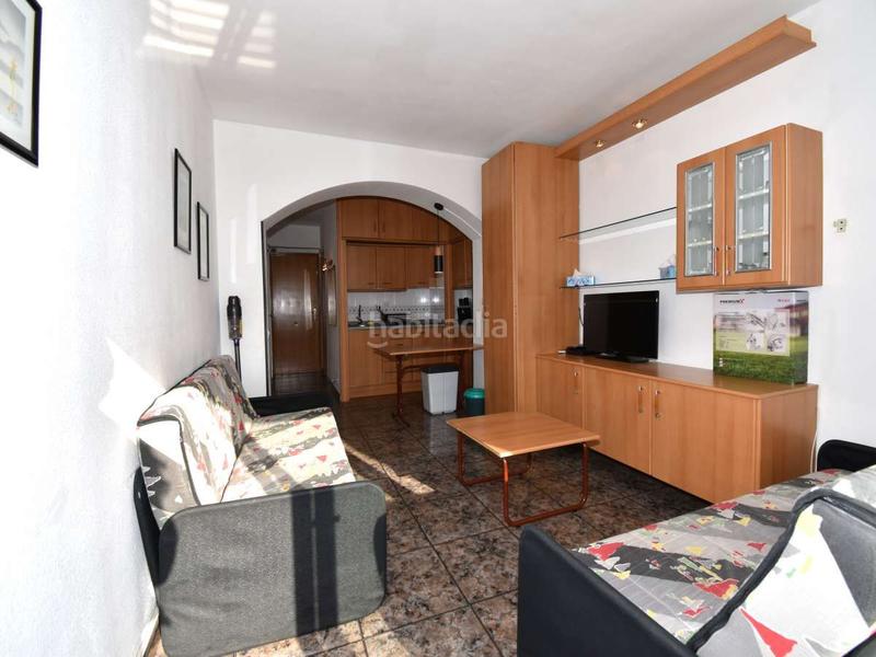 Foto 26fe5776-f3ba-4027-85c1-f75c2d101426. Apartament amb piscina a Santa Margarida Roses