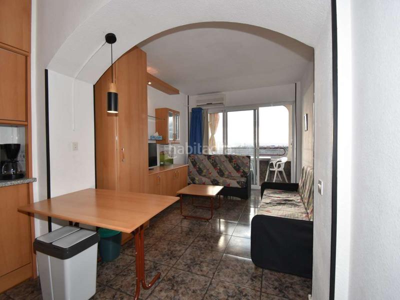 Foto 57fed1ce-0ccc-4abc-8e44-76c8f250f097. Apartament amb piscina a Santa Margarida Roses