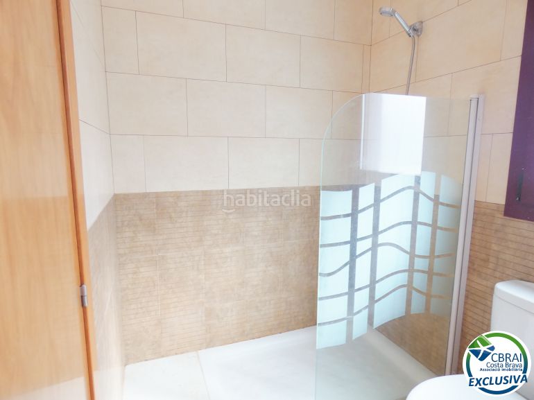 Foto 4f36c1e3-088a-4e4c-842d-c316954c4a26. Apartament a Salatar Roses