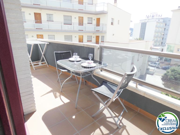 Foto cfeae4a8-b4fb-4c8e-bec0-7b4d8772b4d5. Apartament a Salatar Roses