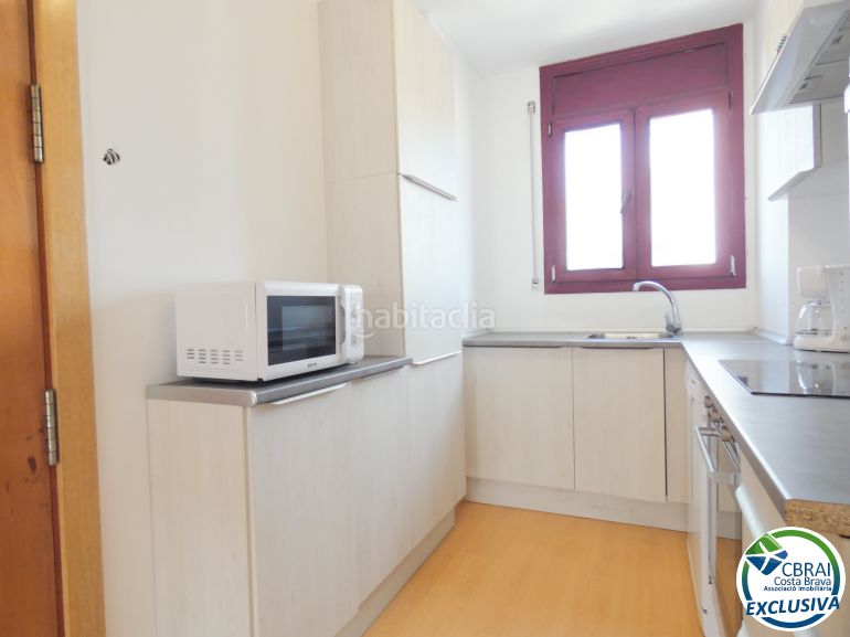 Foto fdfcca57-9c51-4603-aa98-567ac4dfbcfe. Apartament a Salatar Roses