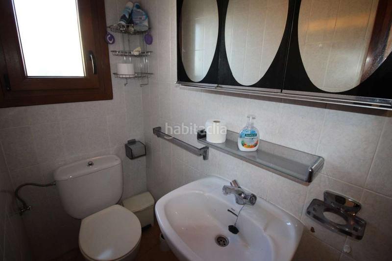 Foto 2e5cbe95-b21b-49b0-af90-314df6b8686c. Casa aparellada amb calefacció aparcament a Montgrí Empuriabrava