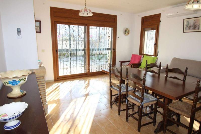 Foto 75a52140-18b1-4653-a203-431c48e1b52c. Casa bifamiliare con riscaldamento parcheggio in Montgrí Empuriabrava