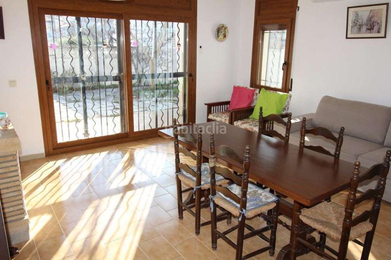 Foto b66f8b9b-a823-49f9-a3d2-3c39d295c6c7. Maison jumelée avec chauffage parking dans Montgrí Empuriabrava