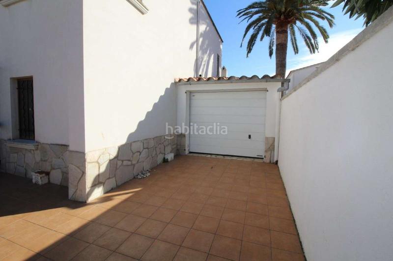 Foto be56ee07-ff49-4c4b-842d-8821f4748e26. Maison jumelée avec chauffage parking dans Montgrí Empuriabrava