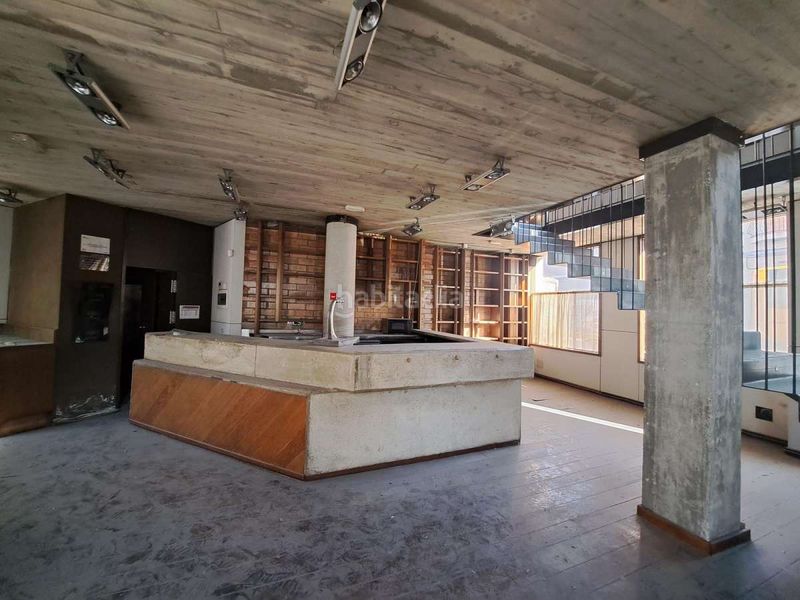 Foto 4f23de86-a09f-4978-90d3-dc2ab6ddaf8b. Local comercial a Eixample-Horta Capallera Figueres