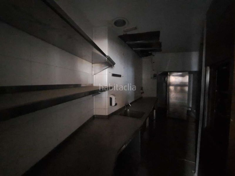 Foto 5133d21e-1966-4575-b030-b9ecb24c64e5. Local comercial a Eixample-Horta Capallera Figueres