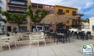 Business premise in Centre. Bar restaurante en roses