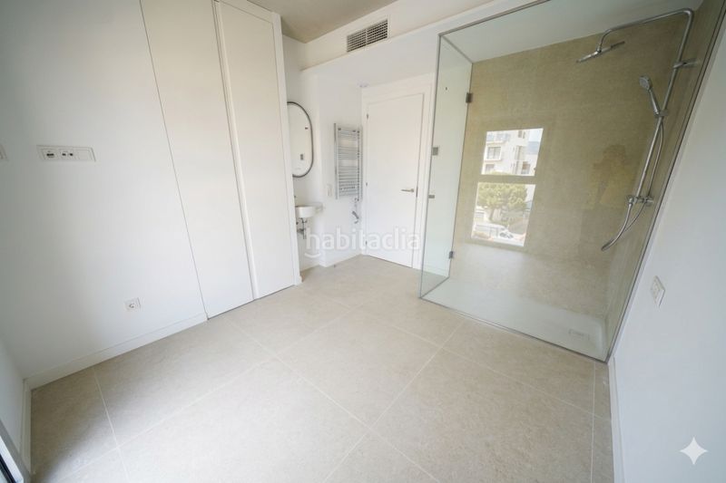 Foto ad40132c-4aba-40bb-89e8-c42430621193. Apartament a Salatar Roses