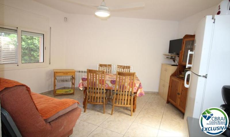 Foto 244d5282-4d16-41a0-a173-e26ca5b9e56f. Casa amb calefacció aparcament a Requesens Empuriabrava
