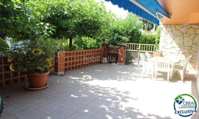 Foto 7b45b9a3-ce6f-453e-8a92-6850768e7d37. Casa amb calefacció aparcament a Requesens Empuriabrava