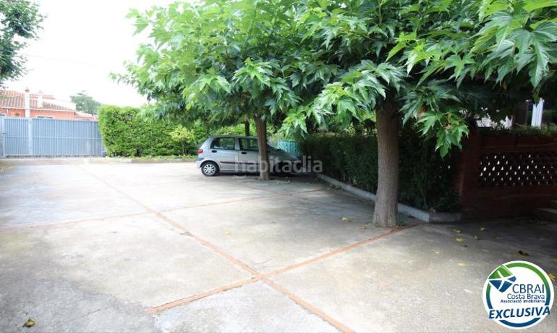 Foto 826bdb5c-d09d-4658-8319-b552fb0d28ff. Casa amb calefacció aparcament a Requesens Empuriabrava